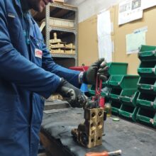 Montage d'un kit sanitaire, sous-traitance